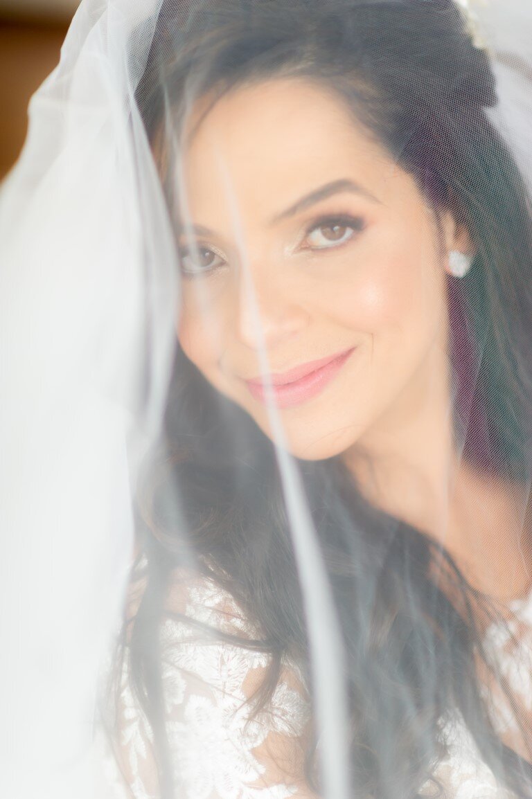 Casamento ao ar livre: véu da noiva - Foto Marina Fava