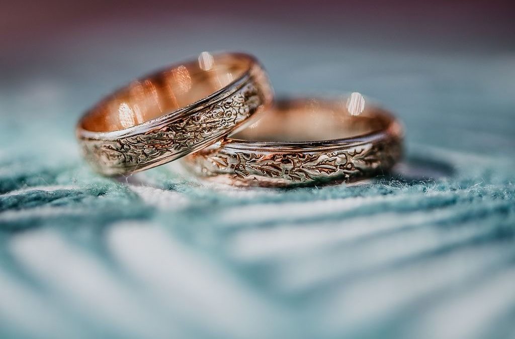 Alianças do casamento: a simbologia do anel