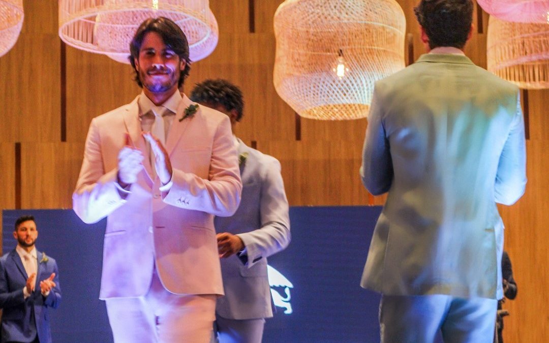 Mazzini lançou nova tendência para os noivos durante desfile de trajes masculinos na passarela do Fairmont Rio