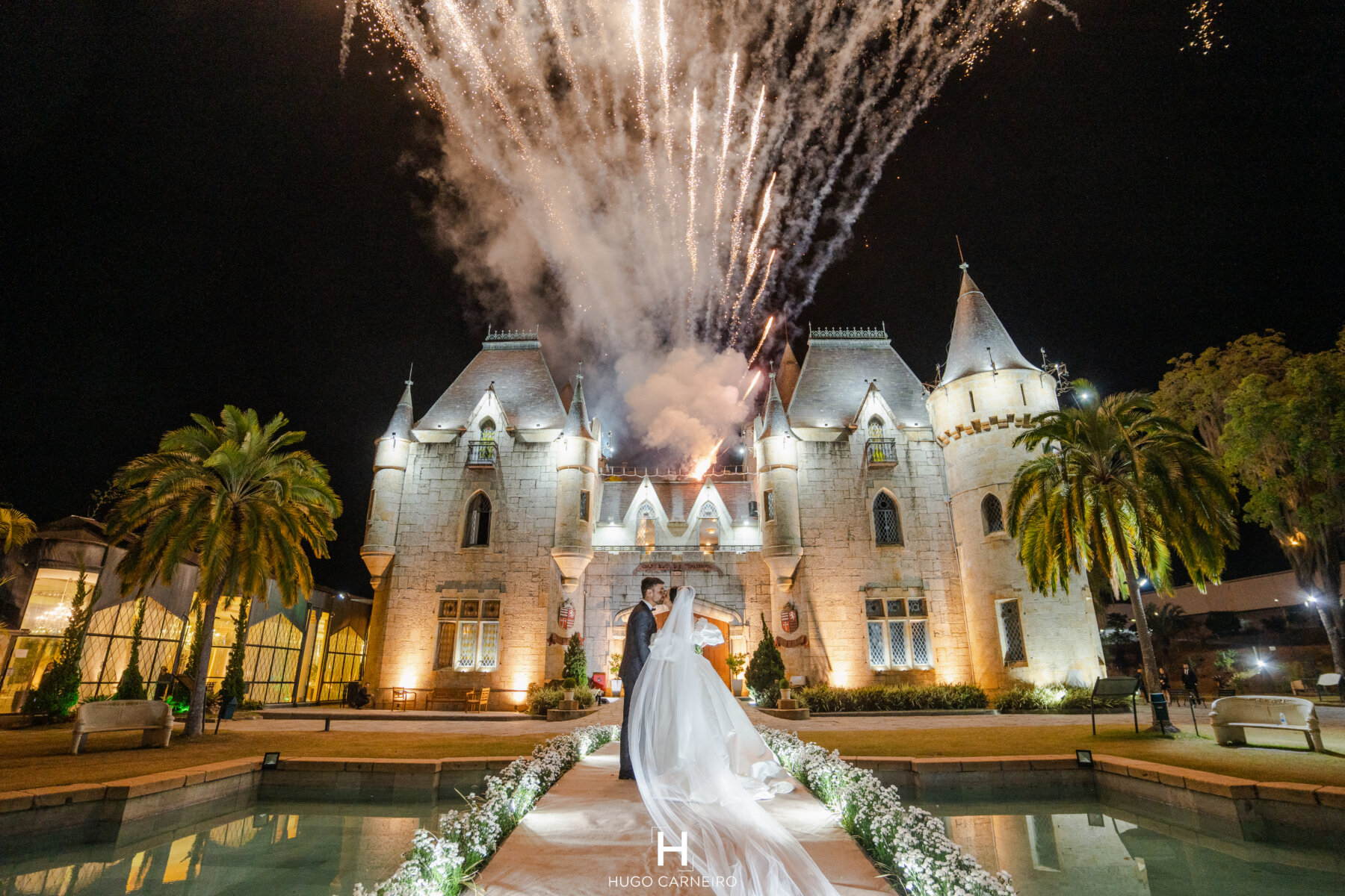 Foto casal, casamento Castelo de Itaipava - Foto: Hugo Carneiro