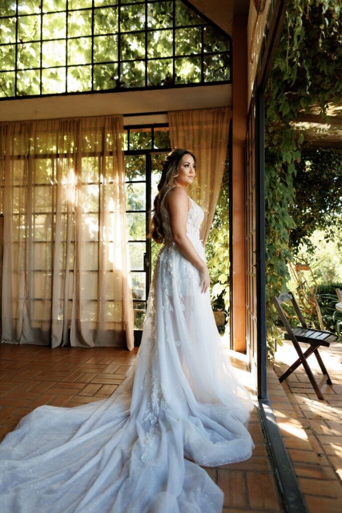 Casamento ao ar livre: vestido da noiva - Foto Nina Vilas Boas