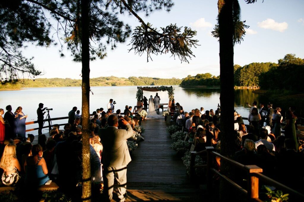 Casamento ao ar livre: cerimônia de casamento - Foto Nina Vilas Boas