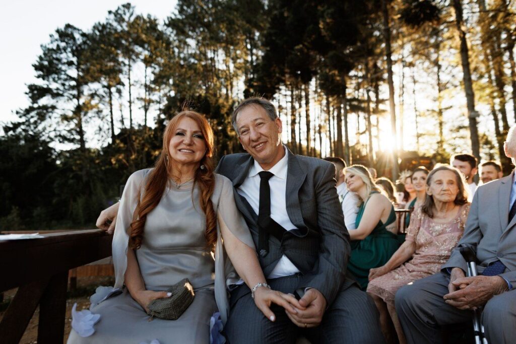Casamento ao ar livre: pais do noivo - Foto Nina Vilas Boas