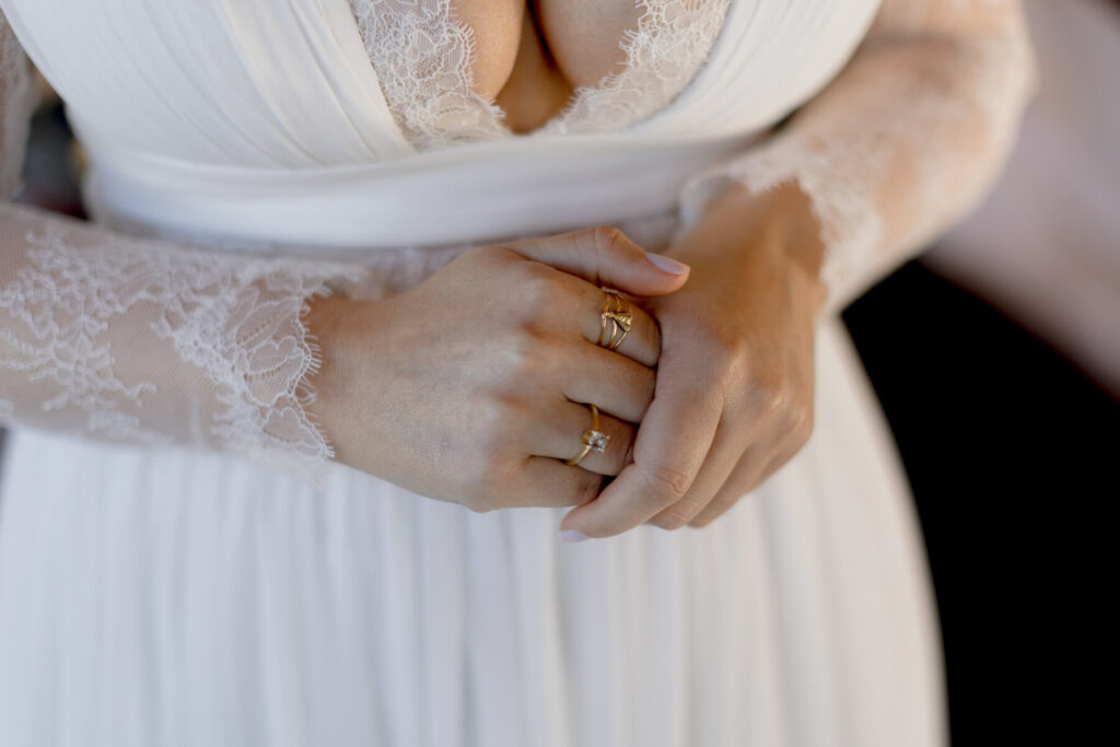Casamento romântico: joias da noiva - Foto Porfirio