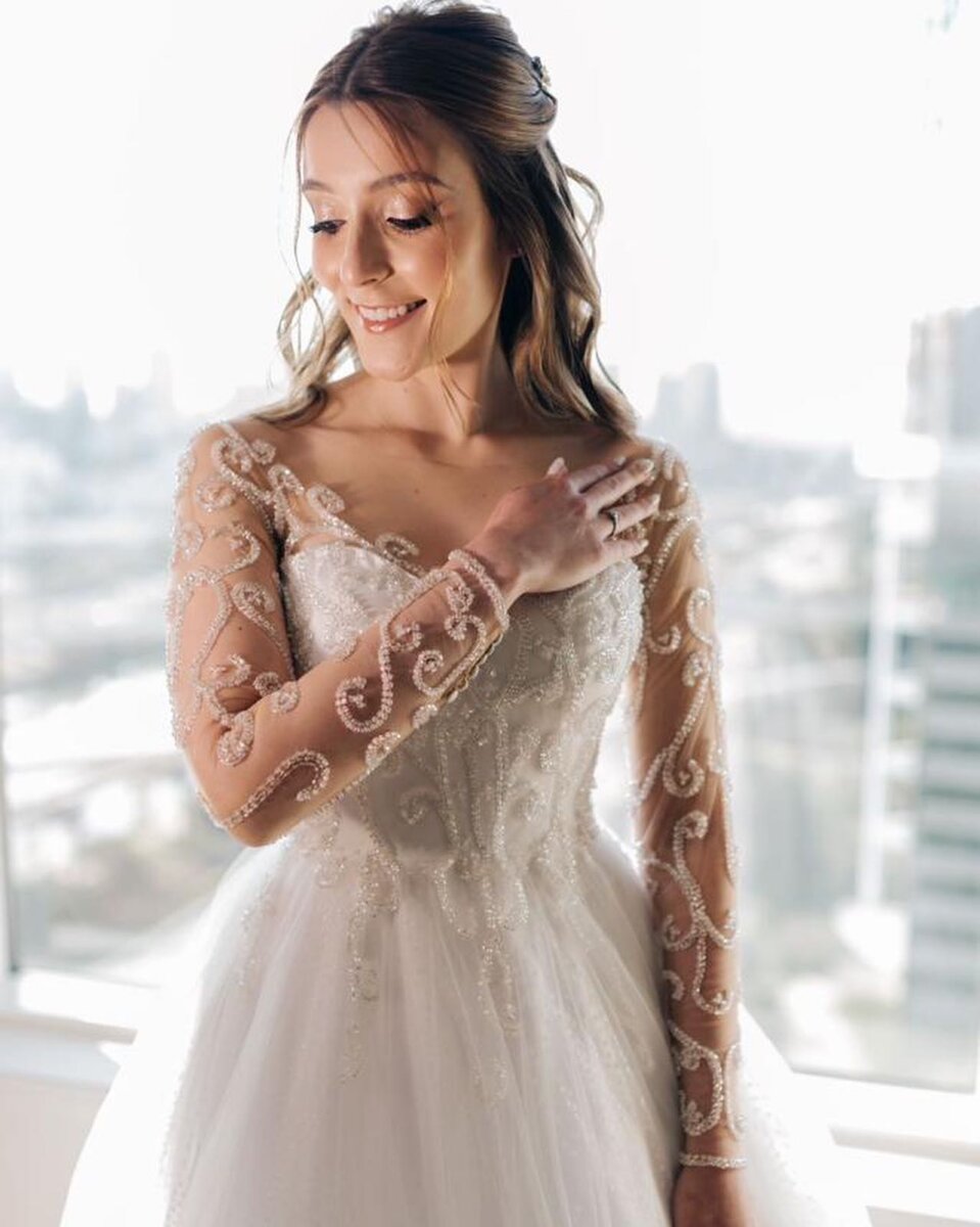 Tendência de vestido de noiva outono/inverno 2023: bordados - Foto reprodução da internet