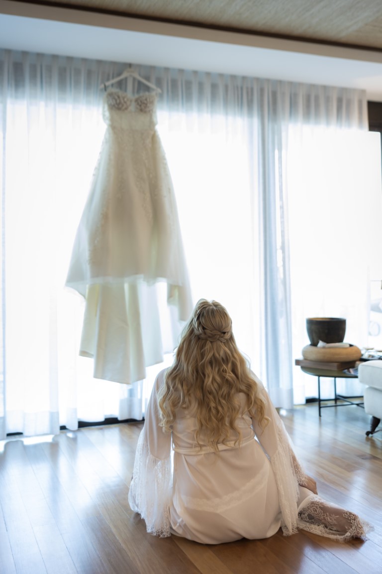 Casamento clássico: fotos do making of da noiva - Foto V Rebel 