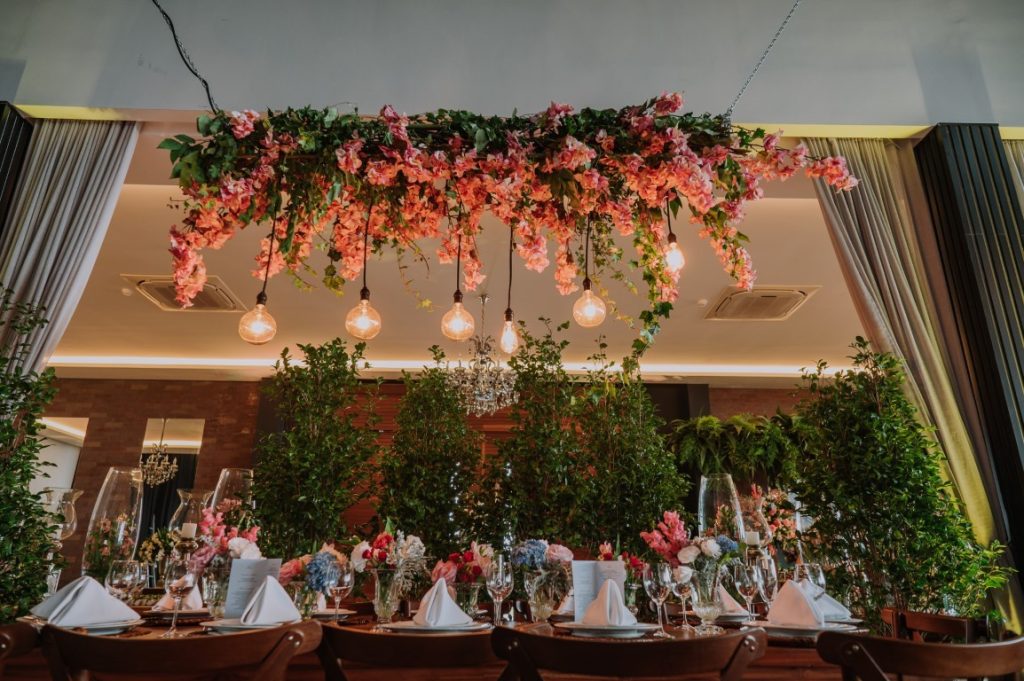 Casamento romântico: decoração floral - Foto Braza Fotografias