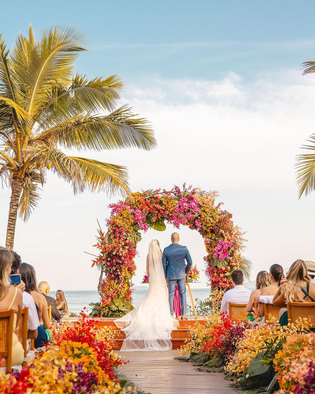 Casamento ao ar livre na praia | Cerimonial Raquel Abdu | Foto: Rafa Pinheiro Fotografia 
