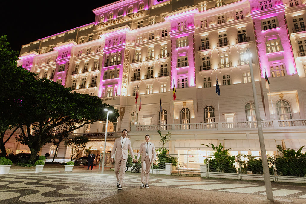 Casamento no Belmond Copacabana Palace estilo clássico dos noivos Roberto Alves e Jackson Braga