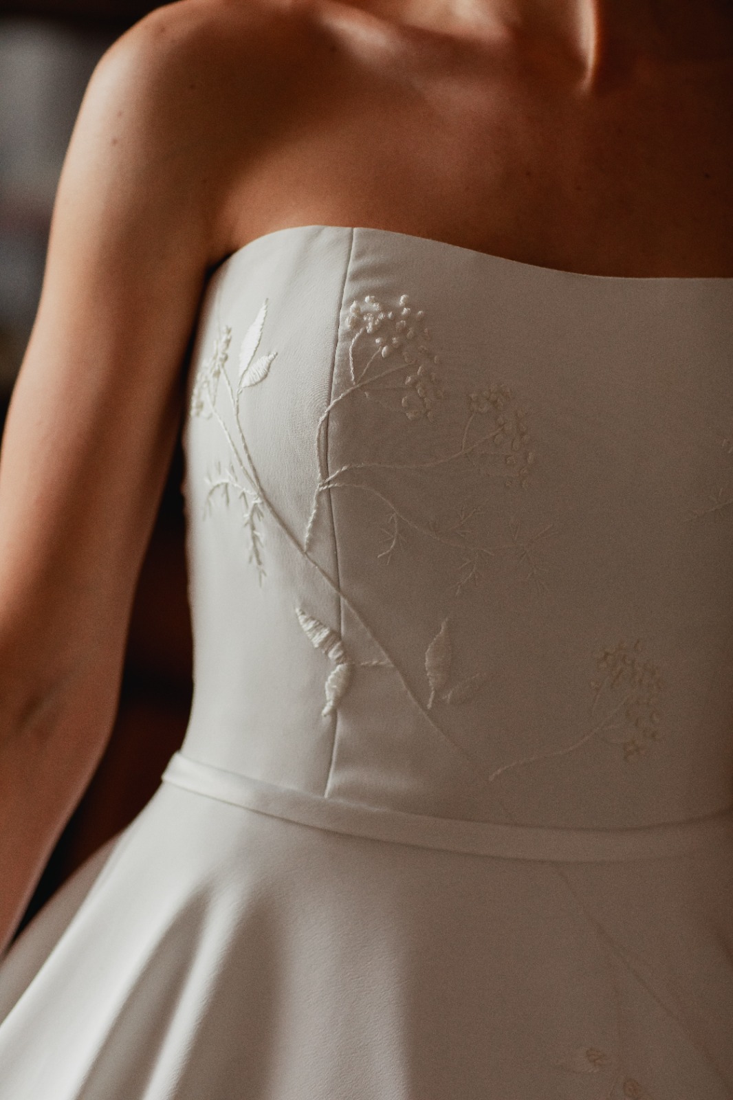 Detalhes do vestido de noiva | Foto Melqui Zago Fotografia e Pam Passos 