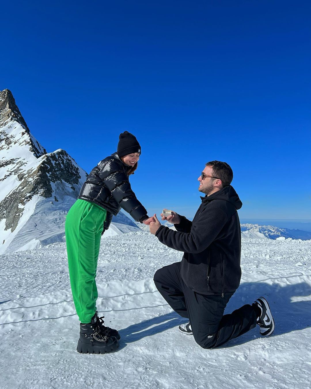 Jaqueline Guerreiro é pedida em casamento nos Alpes suíços | Foto: Arquivo pessoal