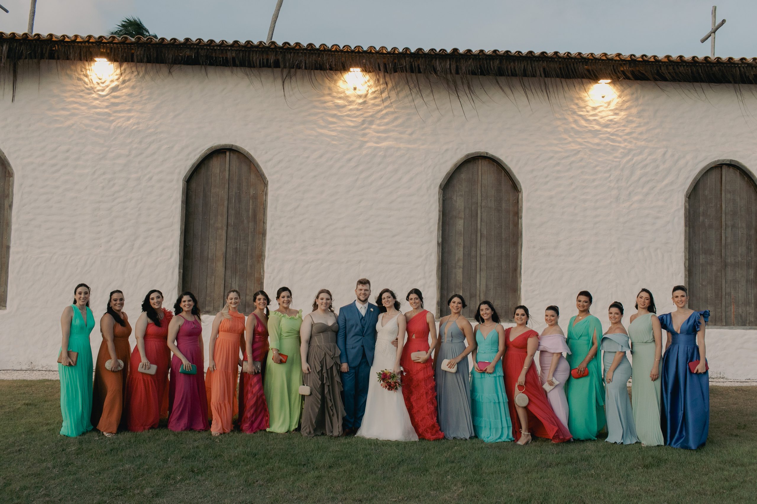 Paleta de cores em tons pastéis de vestidos de madrinhas | Foto: Flora Pimentel