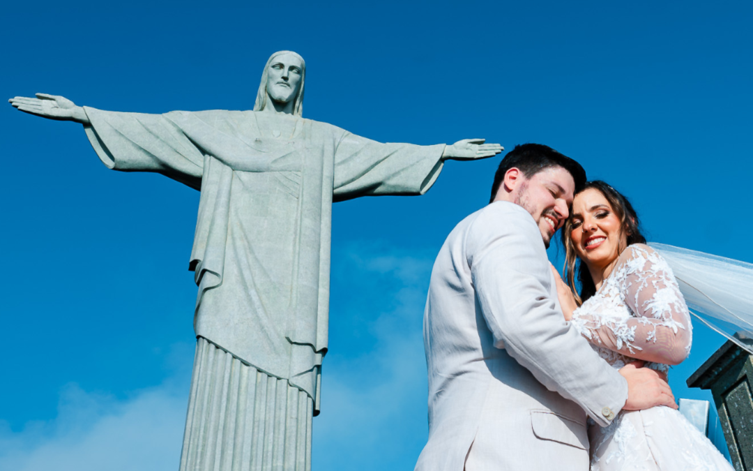 Tudo que você precisa saber para casar no Cristo Redentor: Um guia sobre Destination Wedding