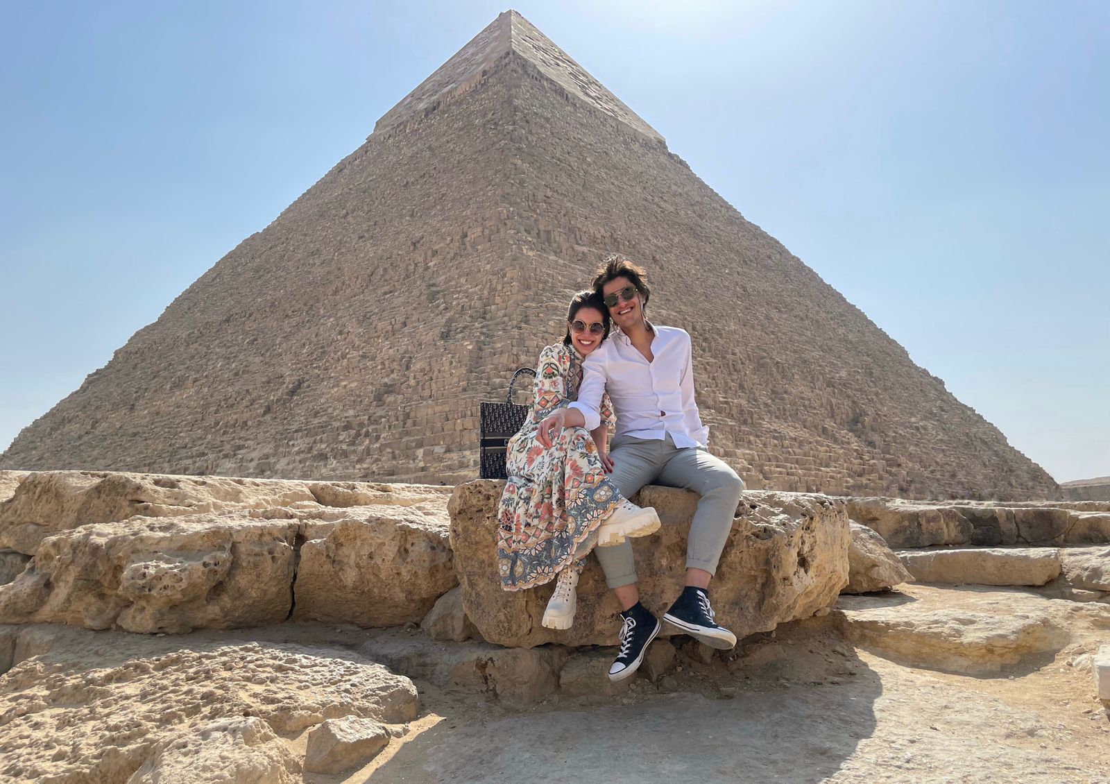 Casal Victoria e Guilherme durante viagem para o Egito 