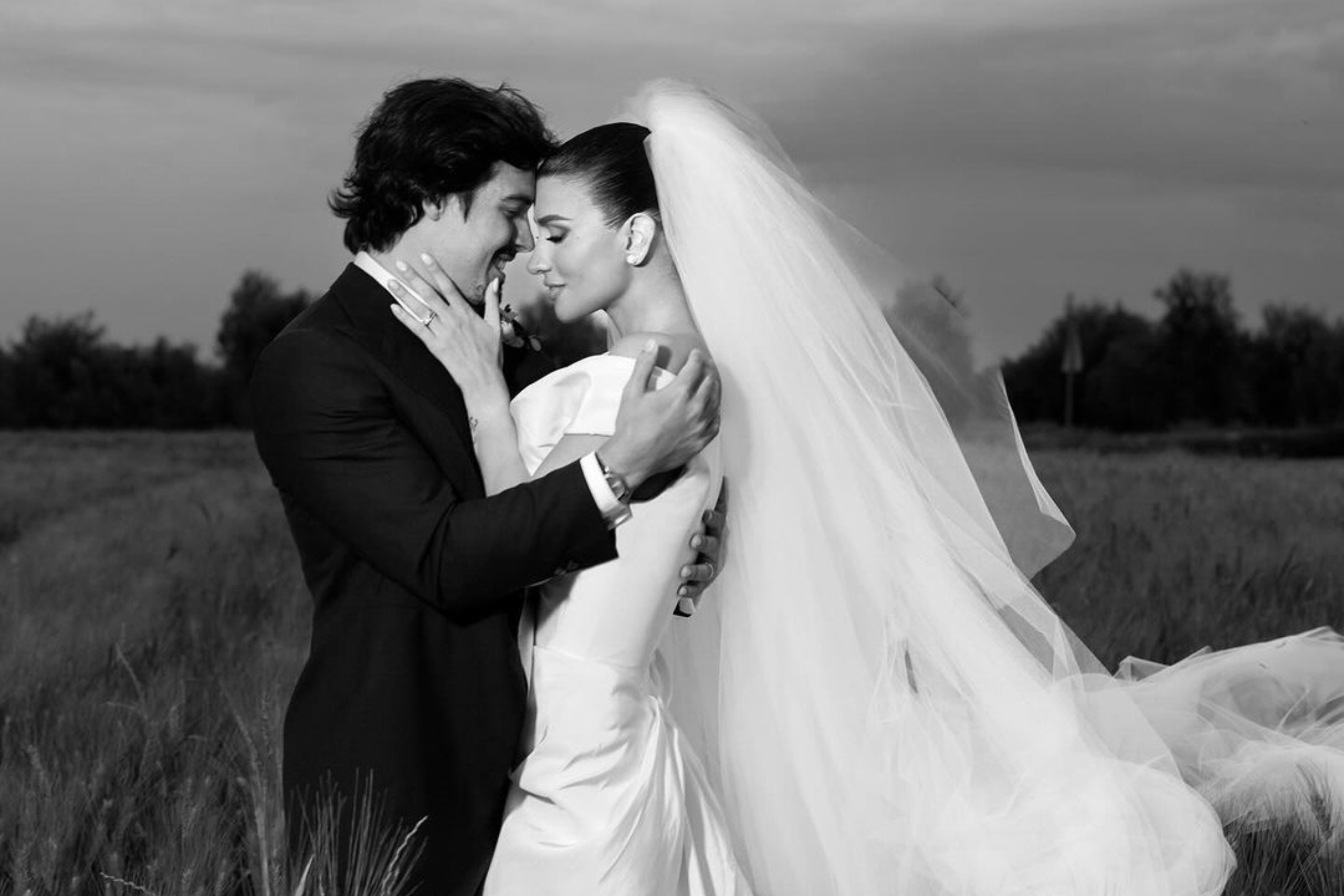 A influenciadora Francesca Civita e o empresário Victor Iglesias protagonizaram um Destination Wedding na Espanha | Foto: German Larkin