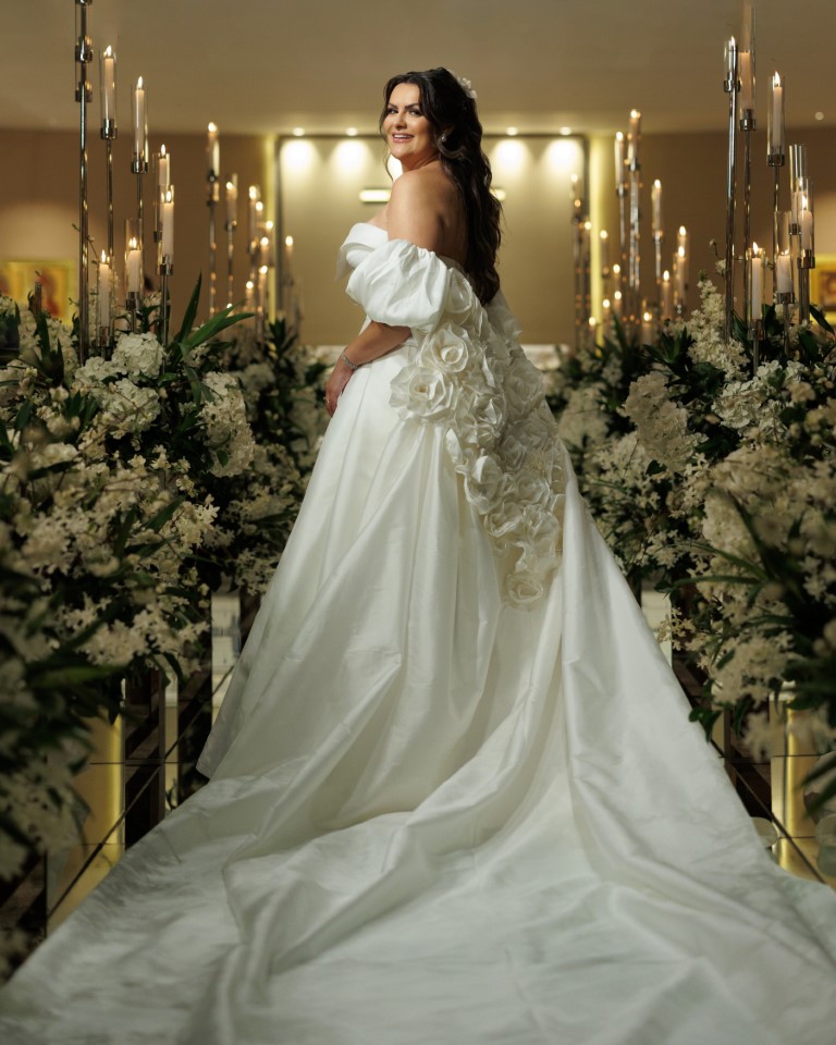Casamento clássico: noiva na decoração da cerimônia - Fotos Adalberto Rodrigues   