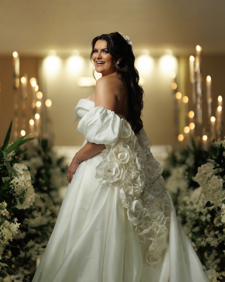 Casamento clássico: vestido de noiva estiloso - Fotos Adalberto Rodrigues   