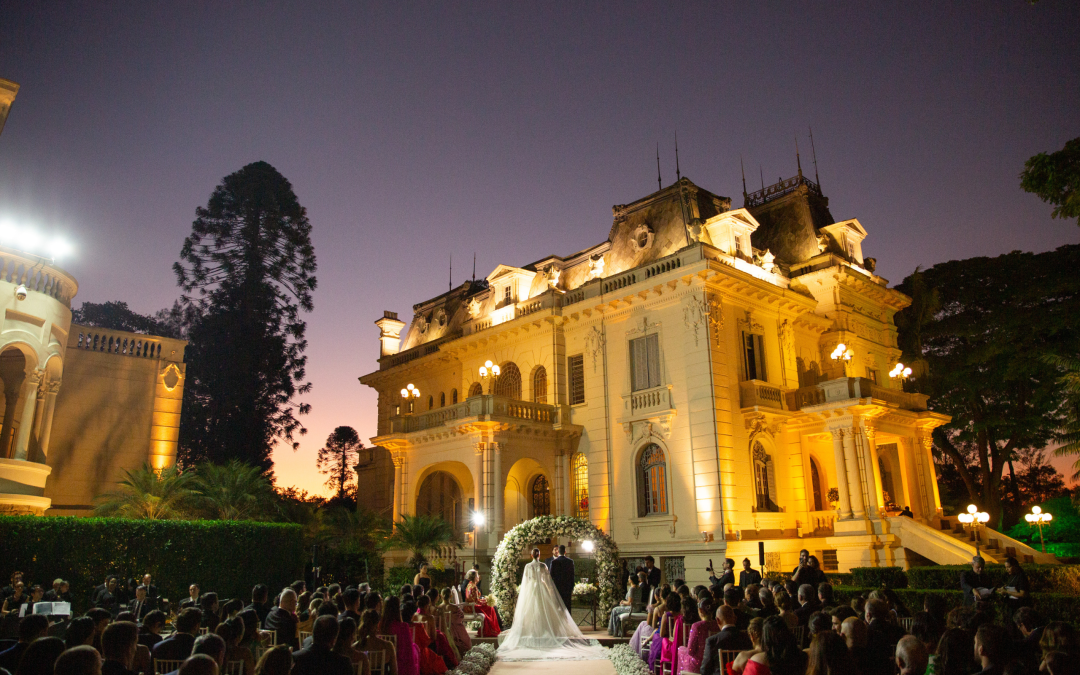 Casamento real no Palácio dos Cedros em São Paulo: Os detalhes de uma cerimônia monumental ao ar livre