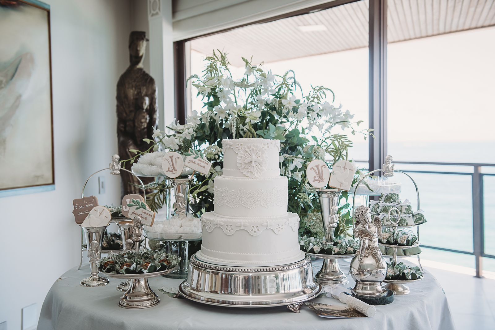 Bolo decorado para um batizado |Foto: Bruna shosch fotografia