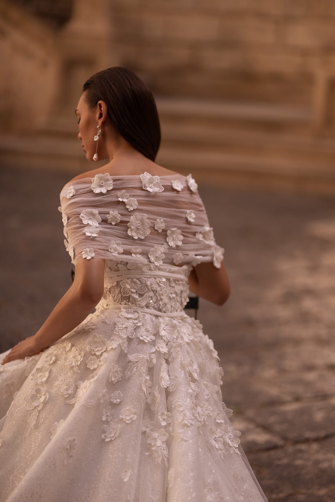 Vestido romântico com referências europeias | Foto: Acervo pessoal Villa de Las Novias 