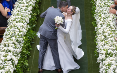 Clássico, elegante e tradicional: O casamento de Vitória e André