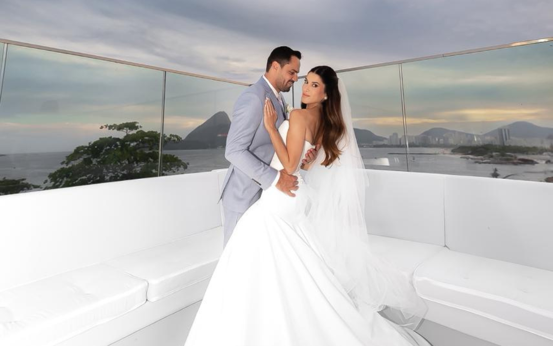 Cerimônia com vista para o Pão de Açúcar: O casamento de Letícia e Bruno no Rio de Janeiro | Jour Bení Fotografia