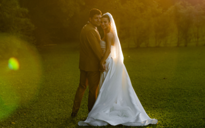 Ao pôr do sol, um momento único acontece: O casamento de Maria Fernanda e Eduardo