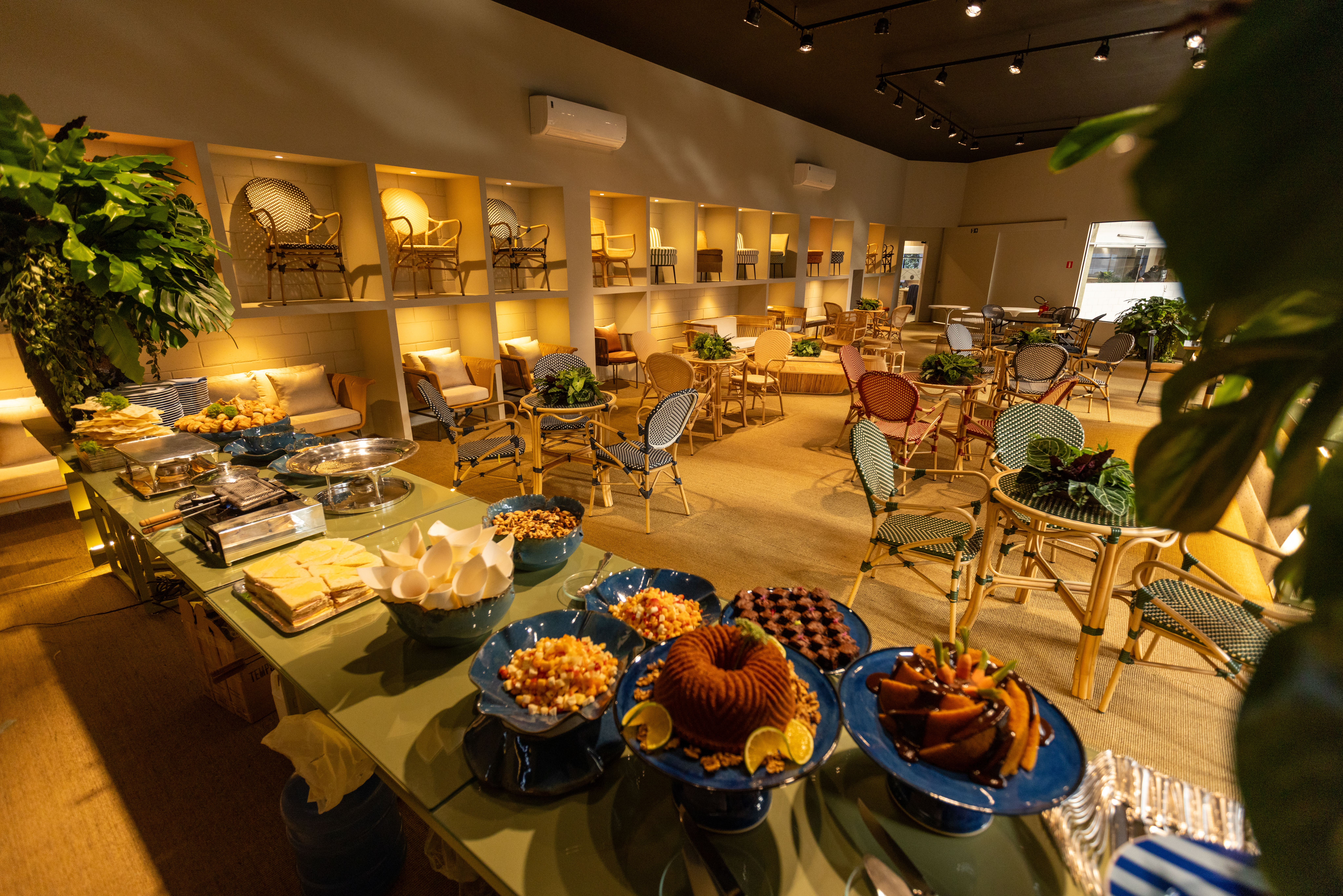 Uma recepção acolhedora com gastronomia sofisticada para os profissionais do setor de casamentos e festas. | Foto: John Lennon Fotografia