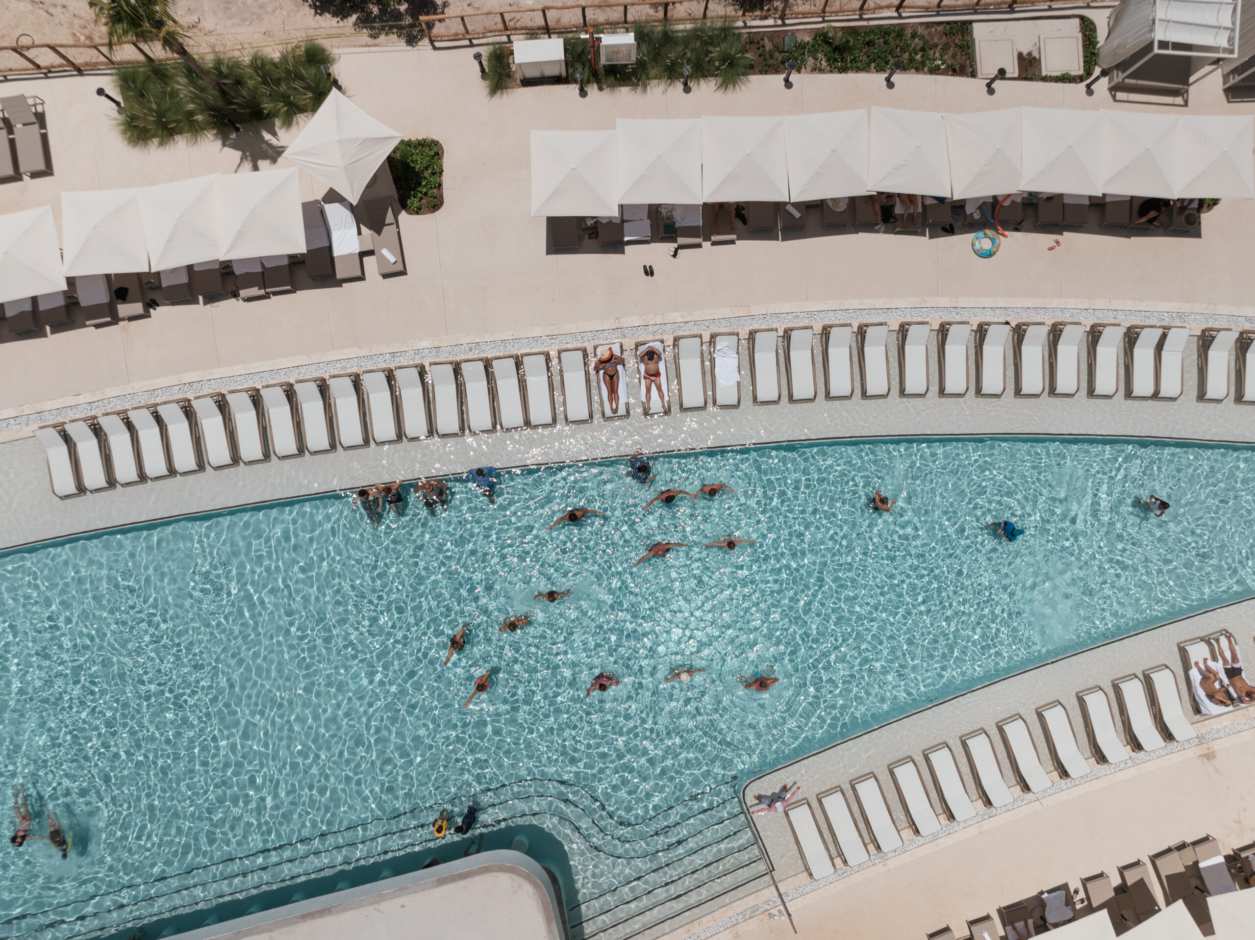 Piscina do AVA Resort Cancun vista do alto. | Foto: Divulgação