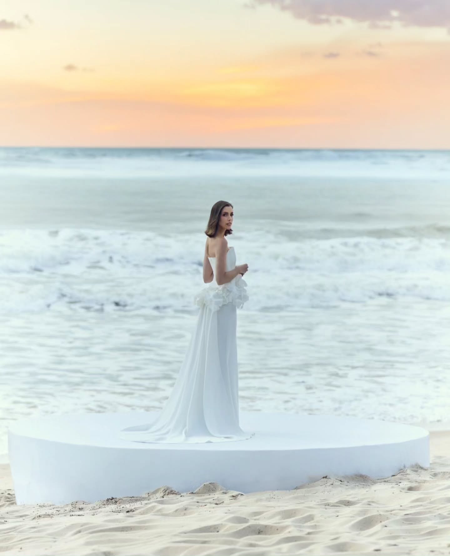 Fabiana Justus e Bruno Levi D’Ancona renovam votos após 15 anos de casamento na Bahia