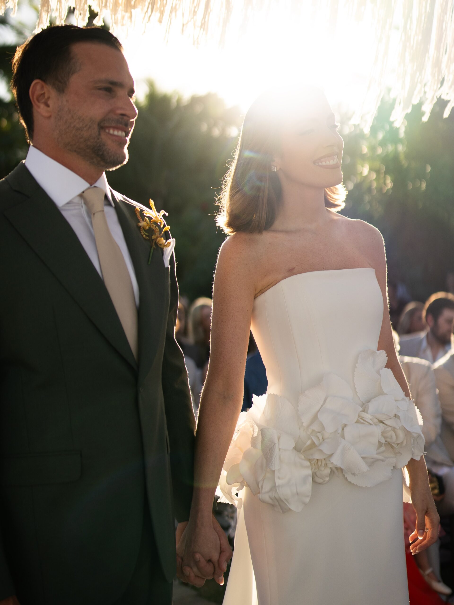 Fabiana Justus e Bruno Levi D’Ancona renovam votos após 15 anos de casamento na Bahia