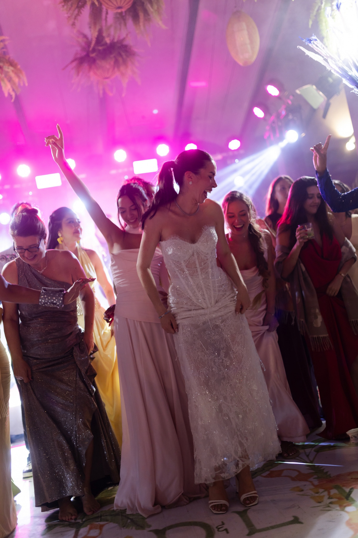 Daniela e Lucas transformam casamento em Itaipava em experiência de três dias entre natureza e cultura brasileira