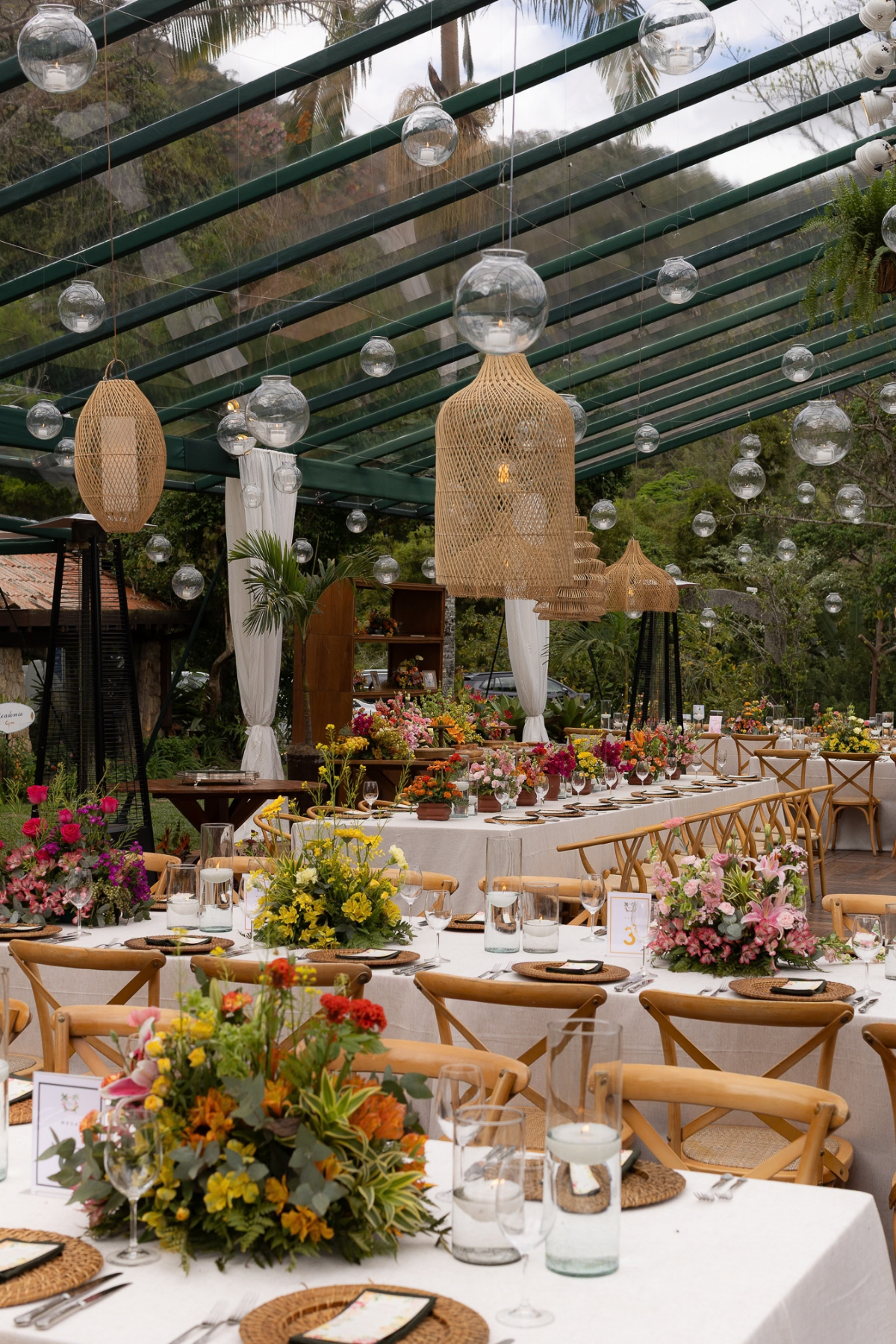 Daniela e Lucas transformam casamento em Itaipava em experiência de três dias entre natureza e cultura brasileira