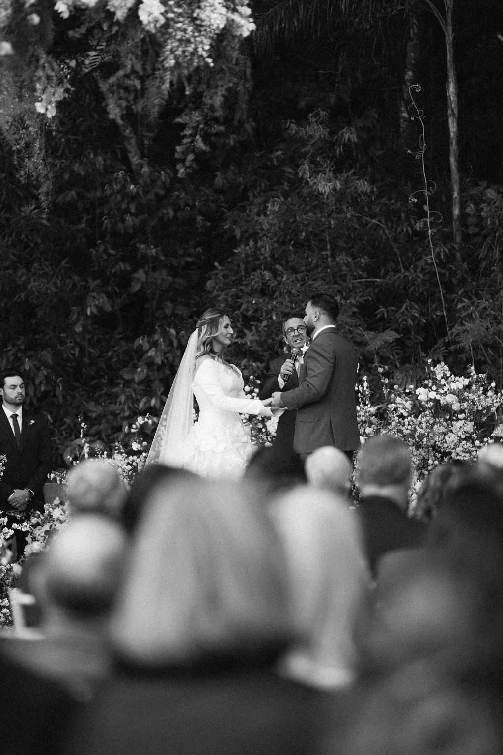 Jéssica e Rossano celebram casamento para 500 convidados em Santa Maria