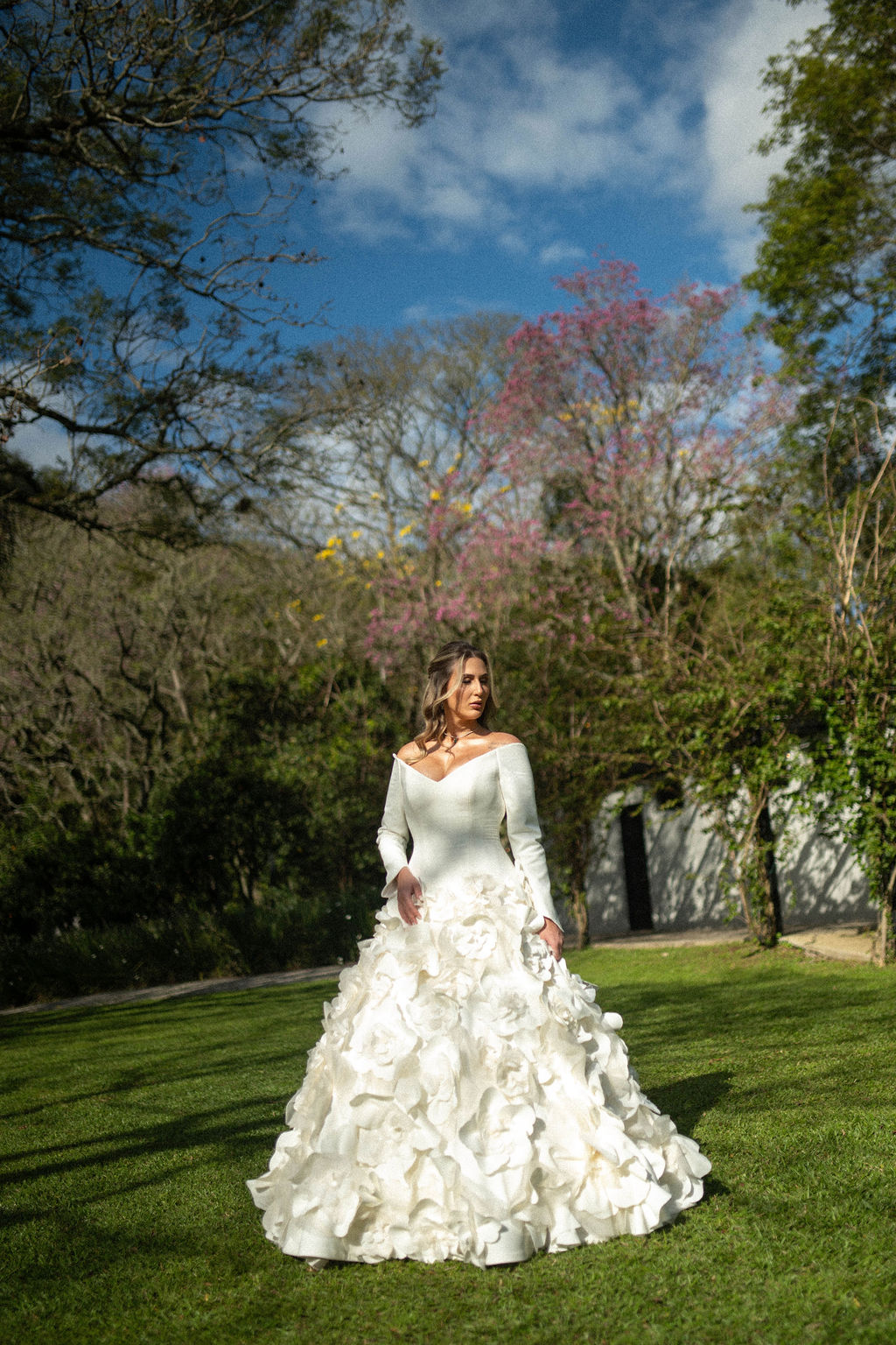 Jéssica e Rossano celebram casamento para 500 convidados em Santa Maria