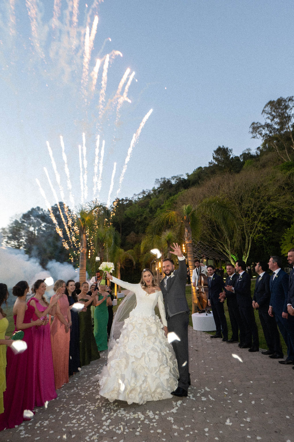 Jéssica e Rossano celebram casamento para 500 convidados em Santa Maria