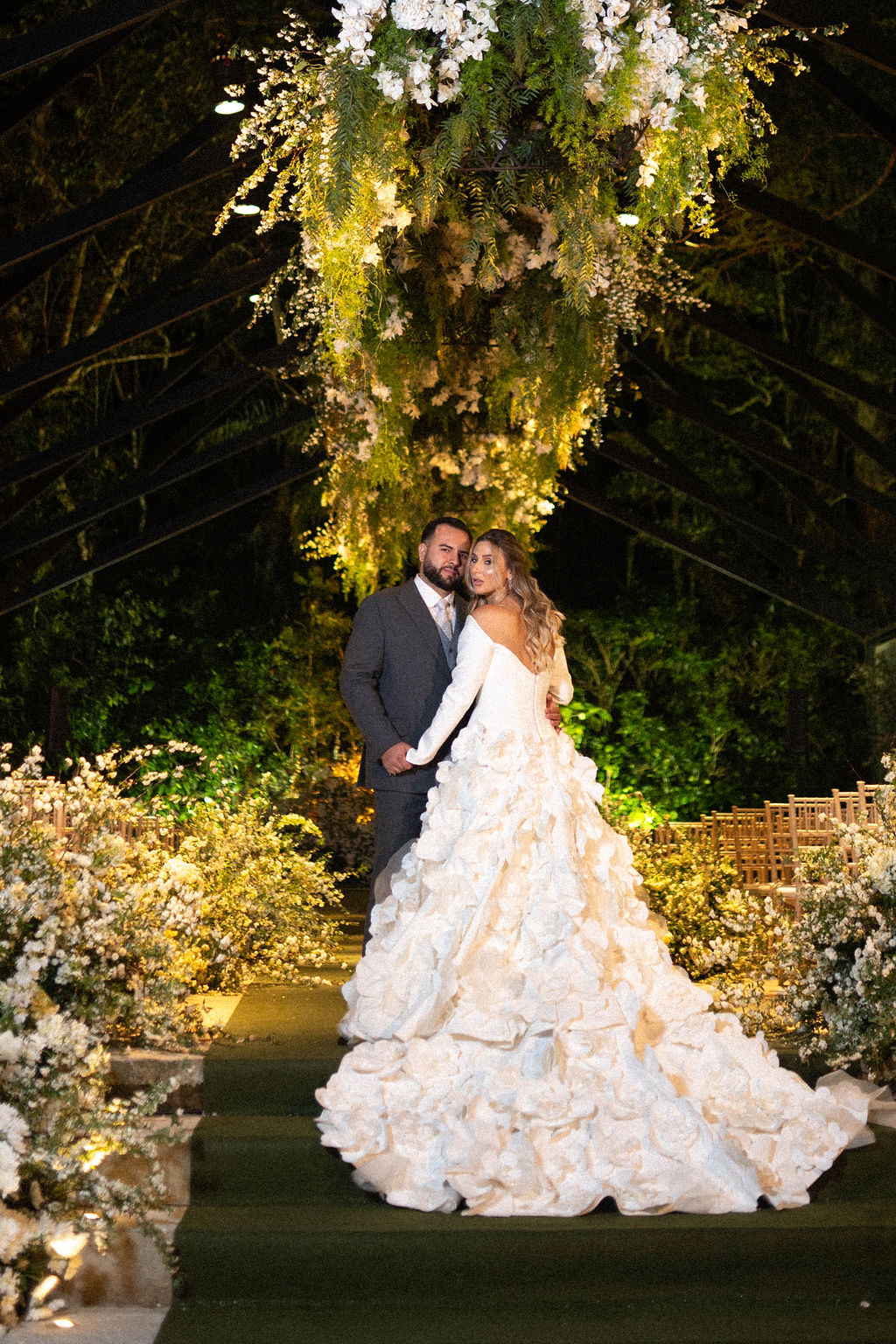 Jéssica e Rossano celebram casamento para 500 convidados em Santa Maria