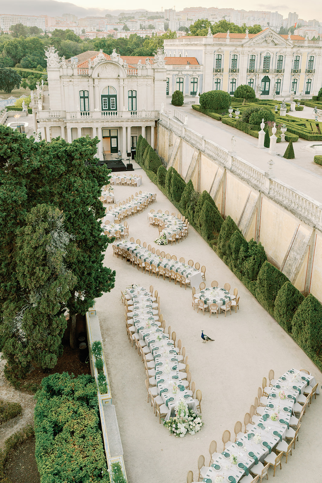 Yasmin Maturano Rodrigues e Abraham López celebram casamento no Palácio de Queluz, em Portugal