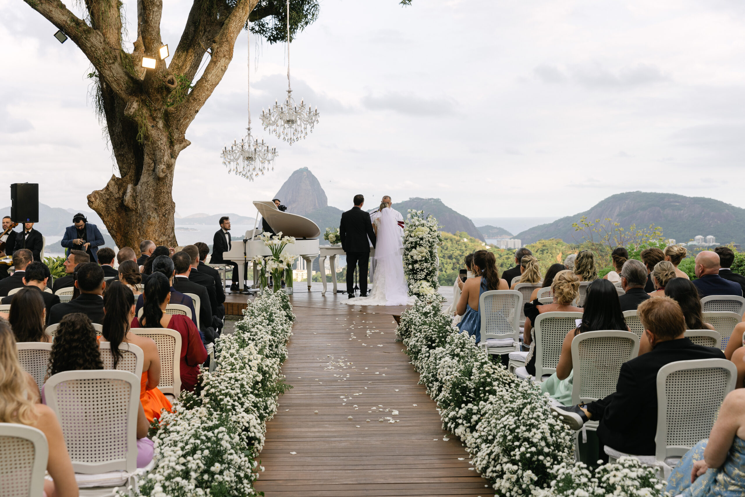 Casamento clássico, inspiração Old Money e um encontro entre Brasil e Estados Unidos
