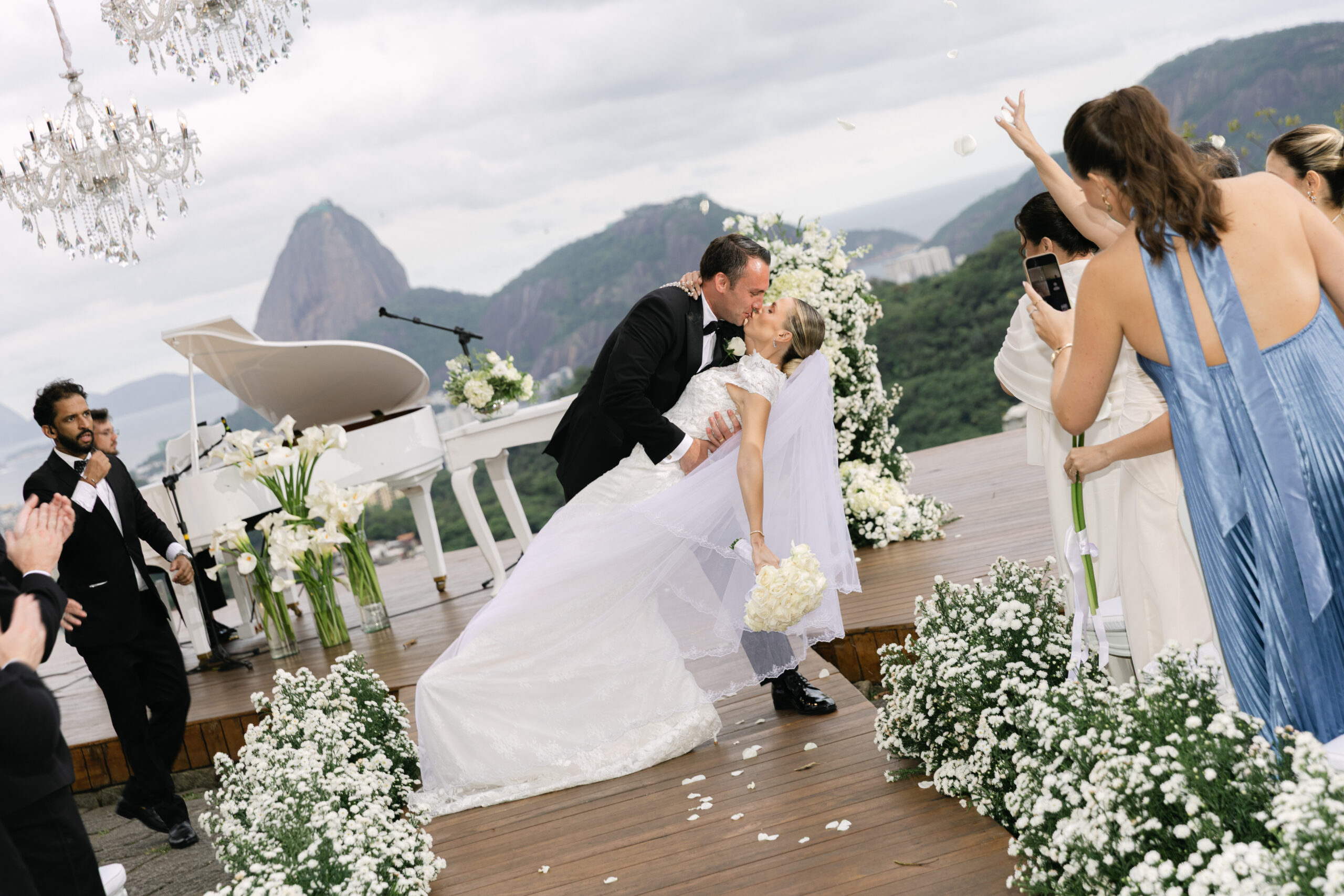 Casamento clássico, inspiração Old Money e um encontro entre Brasil e Estados Unidos