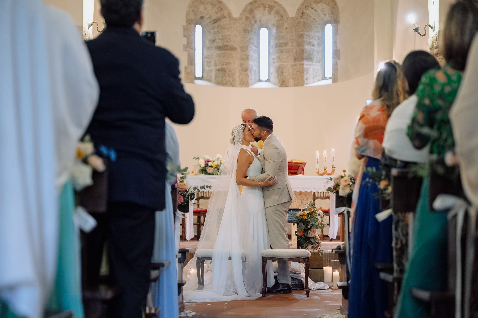 Uma viagem, três dias de festa e as raízes italianas: o destination wedding de Giordana e Kalil na Toscana
