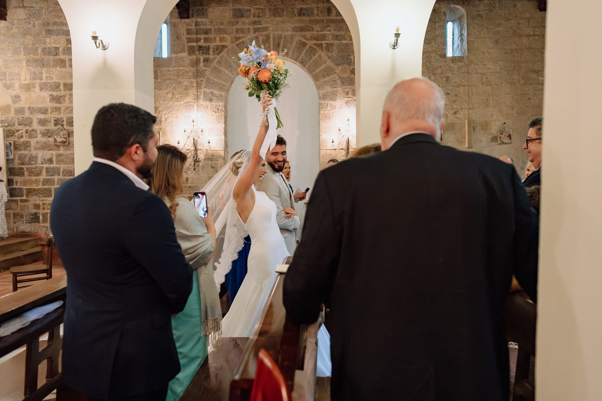 Uma viagem, três dias de festa e as raízes italianas: o destination wedding de Giordana e Kalil na Toscana