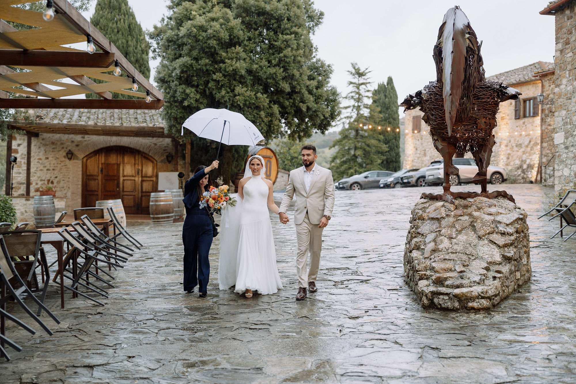 Uma viagem, três dias de festa e as raízes italianas: o destination wedding de Giordana e Kalil na Toscana