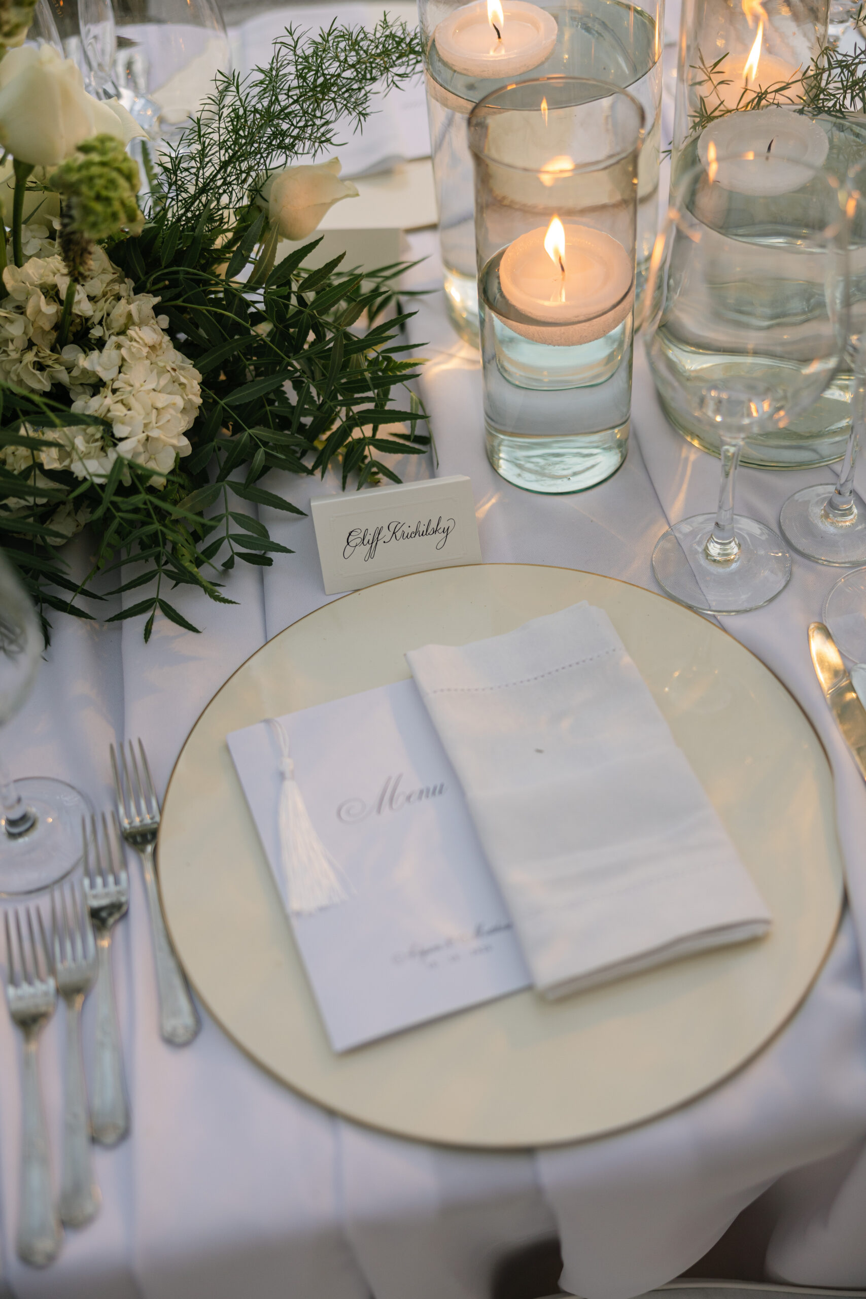 Casamento clássico, inspiração Old Money e um encontro entre Brasil e Estados Unidos