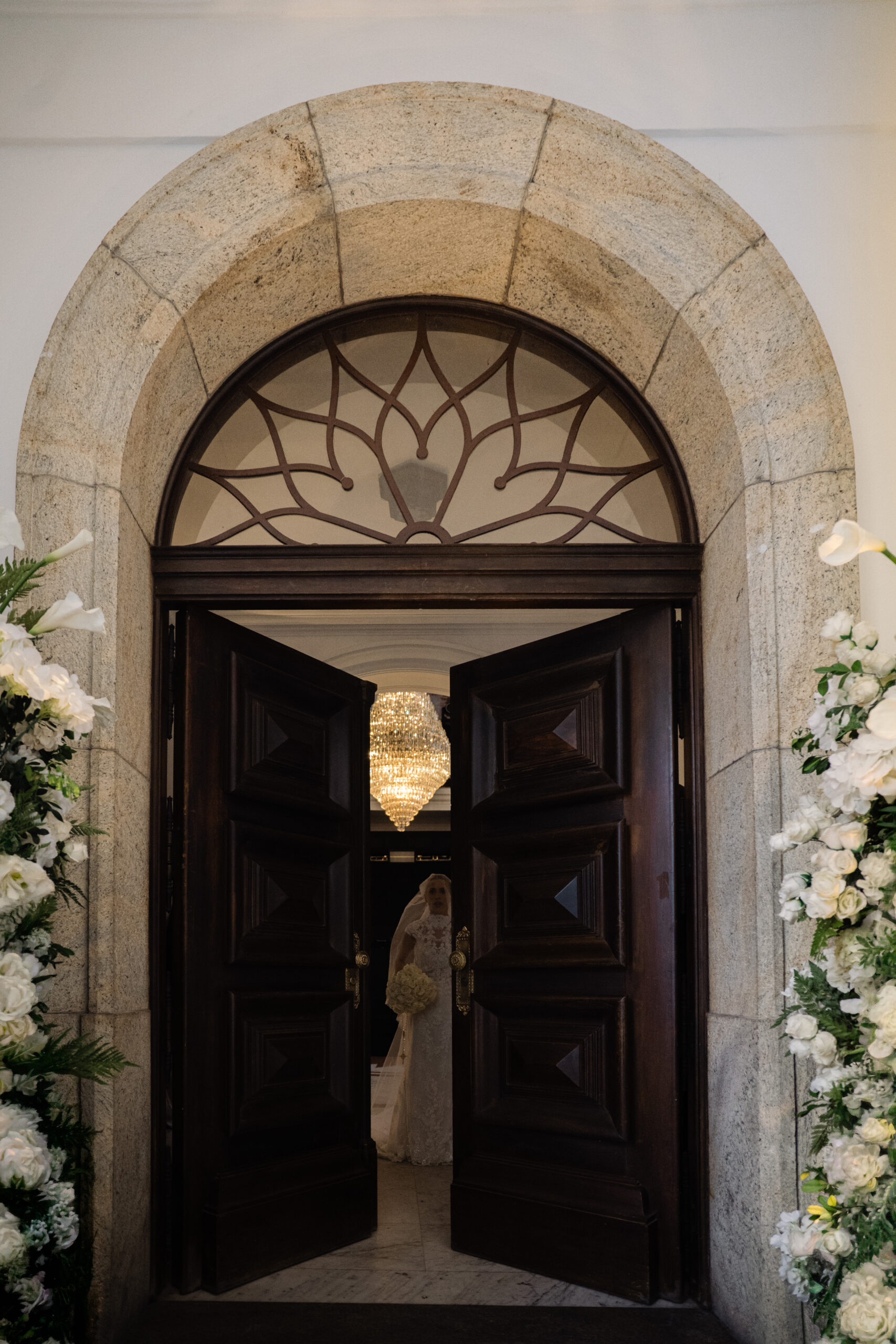 Casamento clássico, inspiração Old Money e um encontro entre Brasil e Estados Unidos