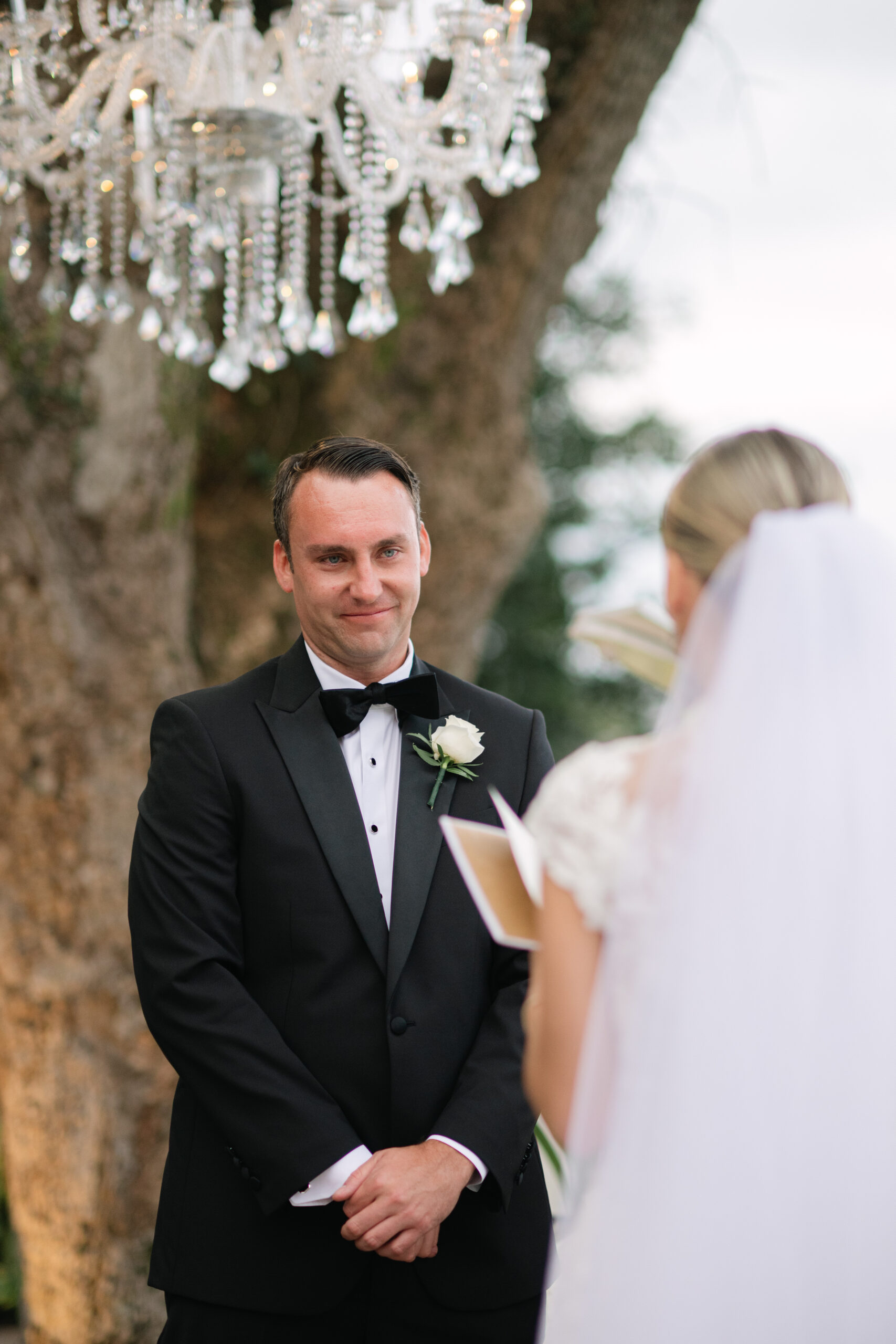 Casamento clássico, inspiração Old Money e um encontro entre Brasil e Estados Unidos