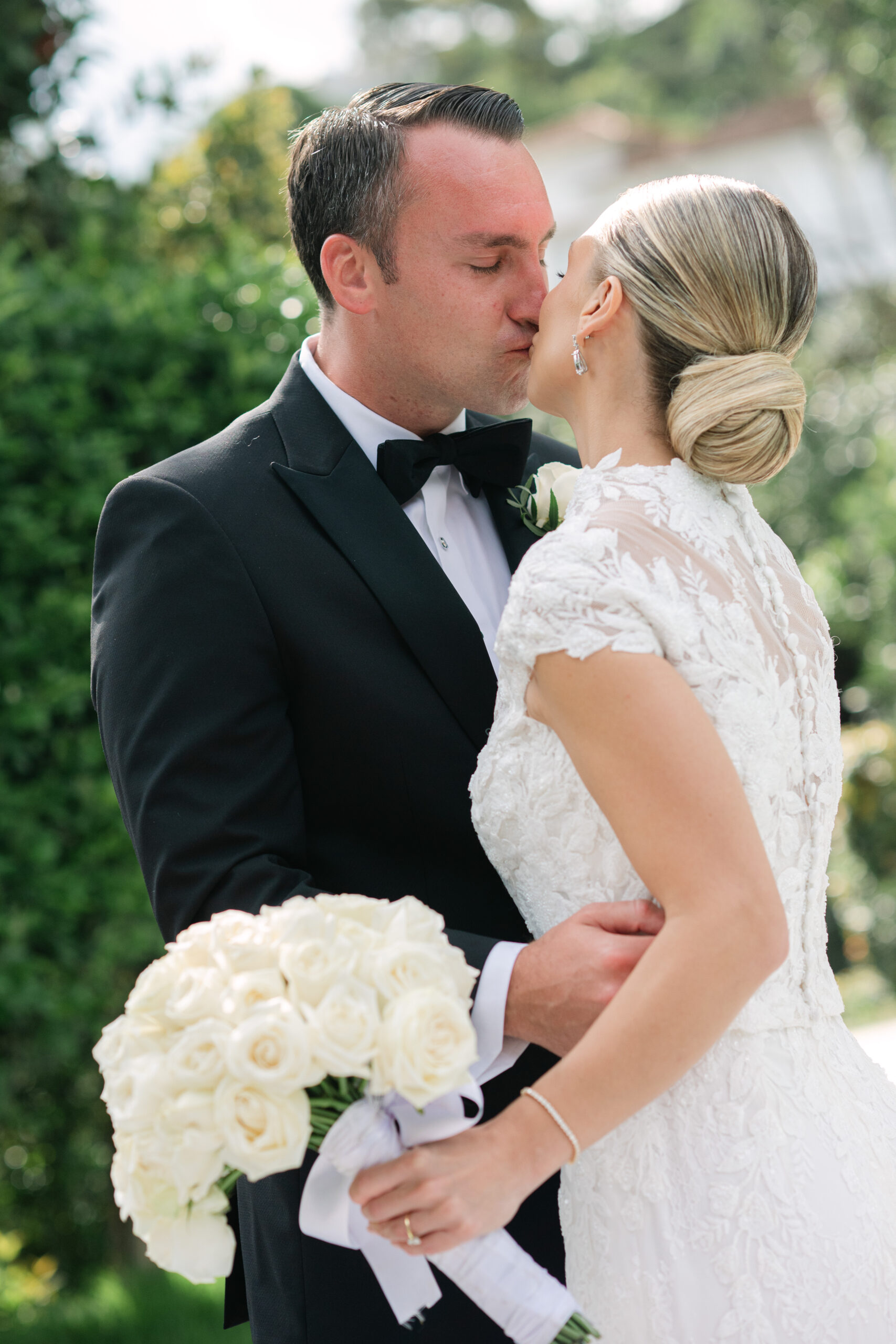Casamento clássico, inspiração Old Money e um encontro entre Brasil e Estados Unidos