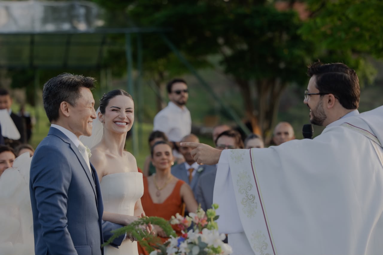 Lorena e Benjamin celebram encontro entre Brasil e Coreia em casamento na Região Serrana do Rio