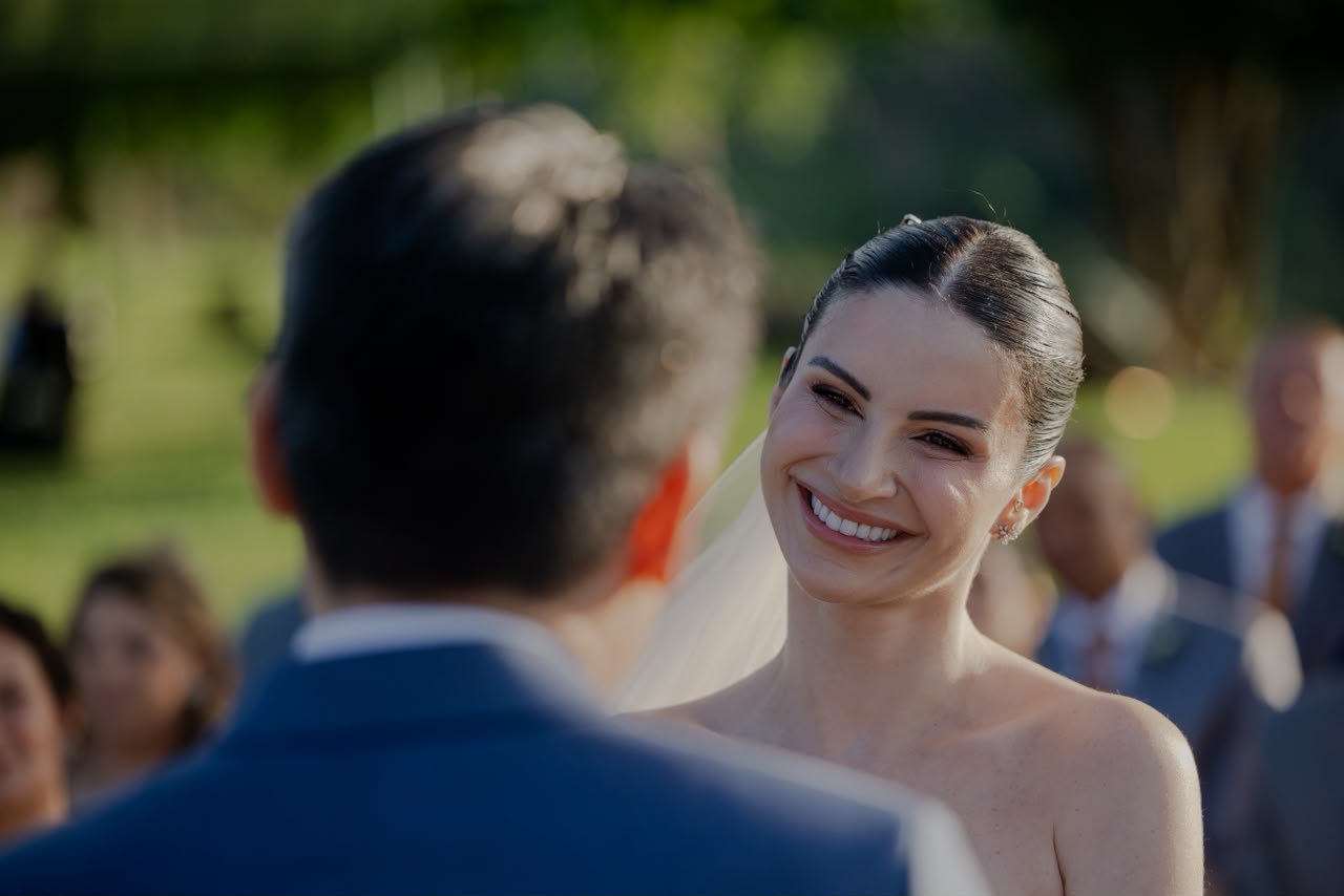 Lorena e Benjamin celebram encontro entre Brasil e Coreia em casamento na Região Serrana do Rio