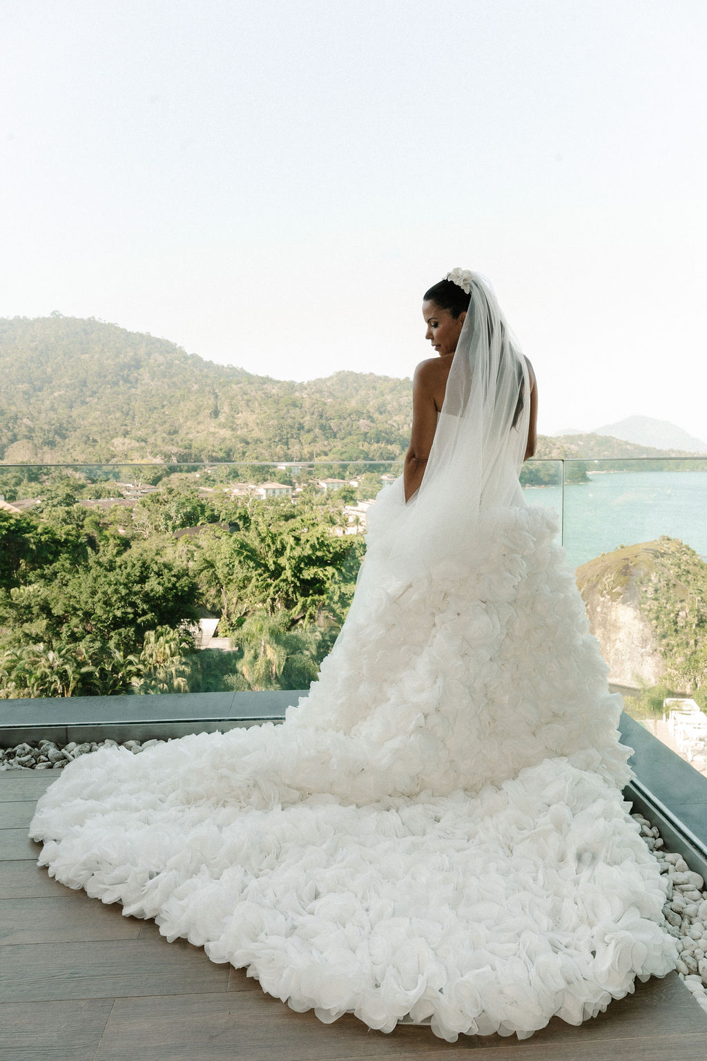 Patrícia e Gabriel celebram casamento em Angra dos Reis com três dias de festa e momentos em família